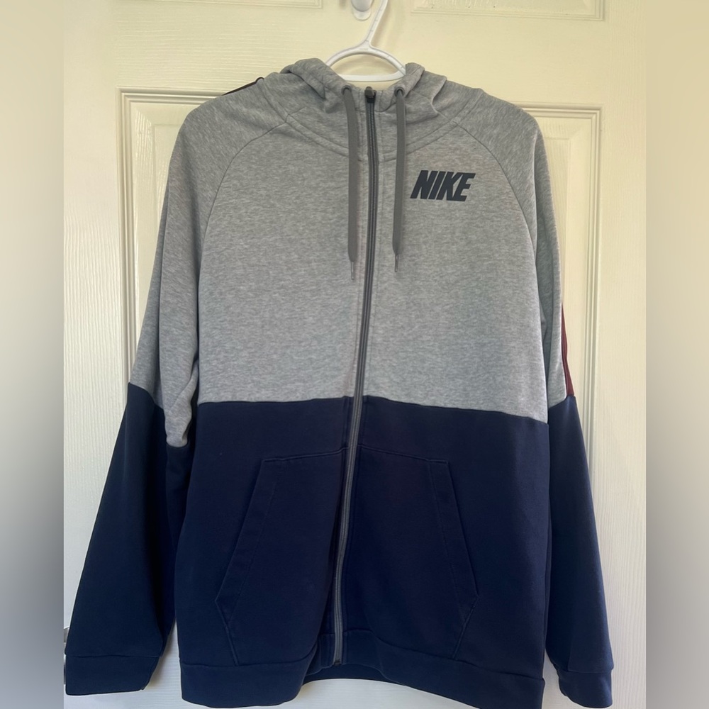 Nike Light Gray Dri-FIT Hoodie Standard fit 
Full zip-up hoodie Men’s Large Gray